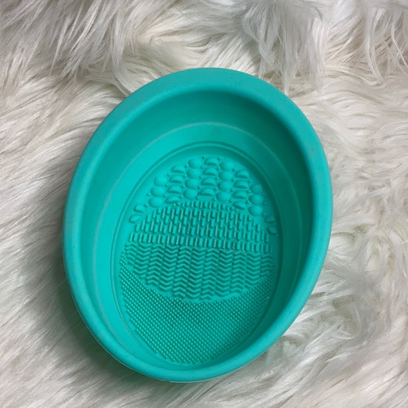 Other - Blue silicone make up brush cleaner sponge cleaner
